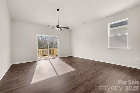 Living - 508 Mill St, Lowell, NC 28098 photo 4 of 4