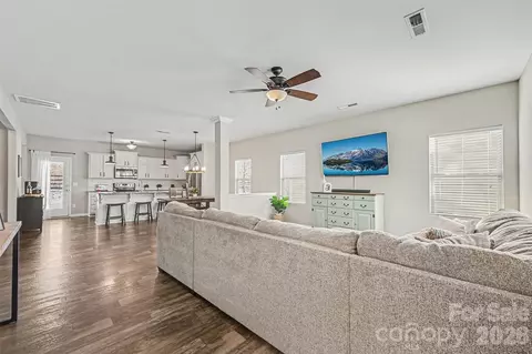 161 Fesperman Cir, Troutman, NC 28166
