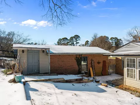 Exterior - 1329 Maxwell St, Salisbury, NC 28144 photo 6 of 13