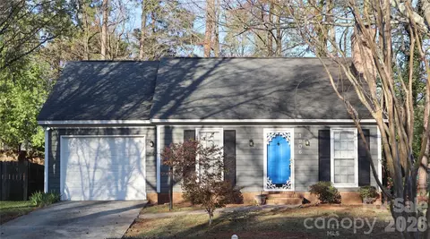1906 Burgandy Dr, Charlotte, NC 28262