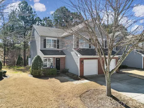 11931 Stratfield Place Cir, Pineville, NC 28134