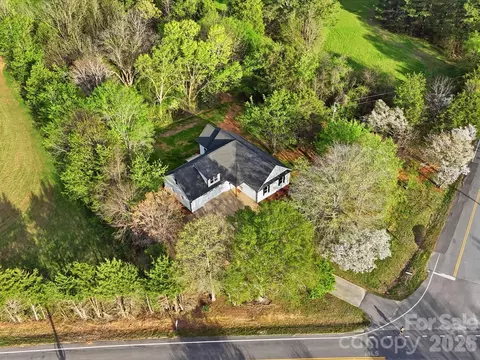 1491 Cedar Grove Rd, Clover, SC 29710