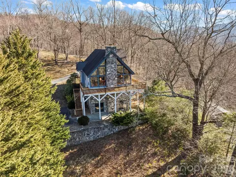 164 Bluebird Ln, Maggie Valley, NC 28751