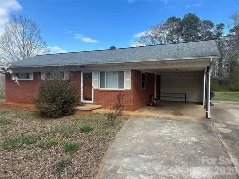 5164 Lavern 1 St #1, Conover, NC 28613