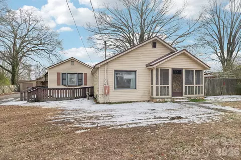 204 Harrison Dr, Belmont, NC 28012