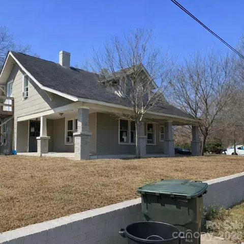 407 Davidson St, Thomasville, NC 27360
