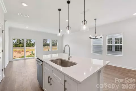 422 Markridge Loop, Fort Mill, SC 29708 photo 5