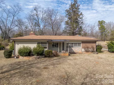 1092 Nc 120 Hwy, Mooresboro, NC 28114