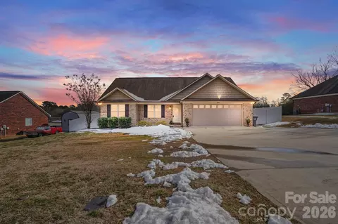 2122 Centergrove Rd, Kannapolis, NC 28083