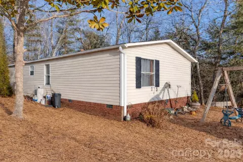 97 Misty Ridge Ln, Leicester, NC 28748