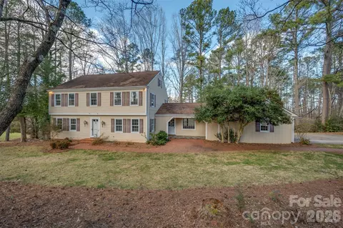 149 Woodbriar St, Forest City, NC 28043