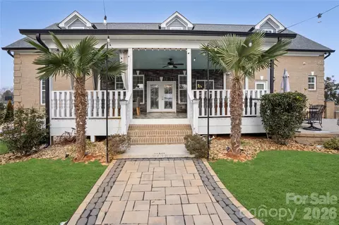Exterior - 206 Cedar Dr, Salisbury, NC 28147 photo 3 of 13