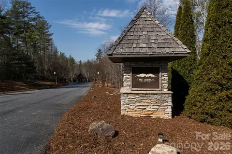 1061 Harborside 208 Dr #208, Nebo, NC 28761