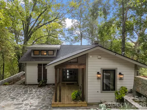 1821 Bearwallow Mountain Rd, Hendersonville, NC 28792