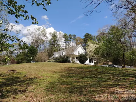 Exterior - 256 Gable Hill Ln, Bostic, NC 28018 photo 2 of 9