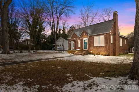 915 Lincolnton Rd, Salisbury, NC 28144