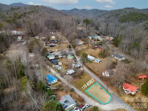10 Hampton 1 Rd #1, Brevard, NC 28712