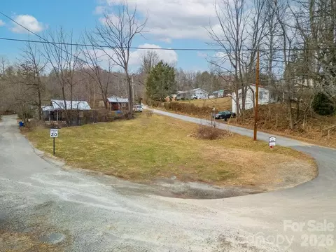 10 Hampton 1 Rd #1, Brevard, NC 28712 photo 2