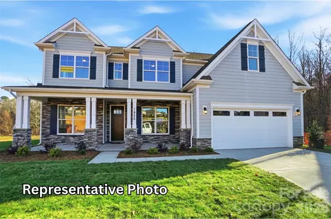 7048 Bil-mar Dr, Harrisburg, NC 28075