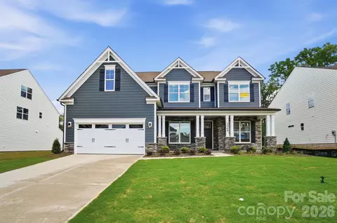 7048 Bil-mar Dr, Harrisburg, NC 28075