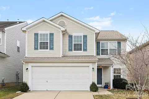 4022 Linsbury Ct, Charlotte, NC 28213