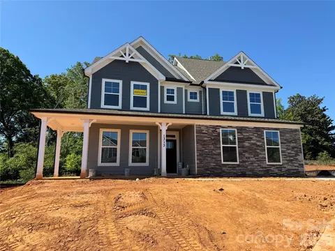 1313 Knob Creek Dr, Gastonia, NC 28054