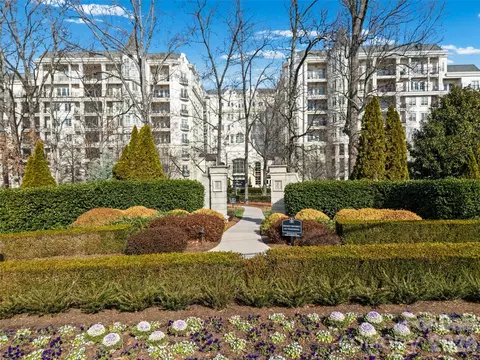 2823 Providence 353 Rd #353, Charlotte, NC 28211