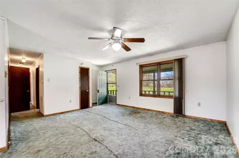 Living - 21 Queen St, Sylva, NC 28779 photo 3 of 3