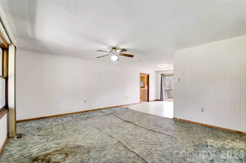 Living - 21 Queen St, Sylva, NC 28779 photo 1 of 3