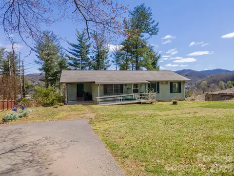 21 Queen St, Sylva, NC 28779