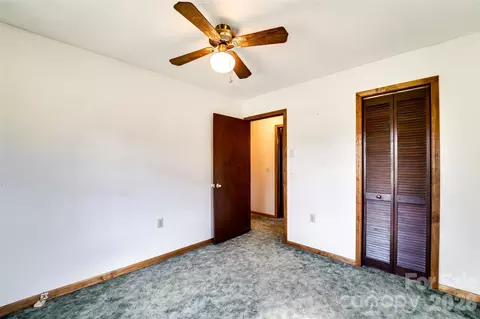 Bedroom - 21 Queen St, Sylva, NC 28779 photo 4 of 6