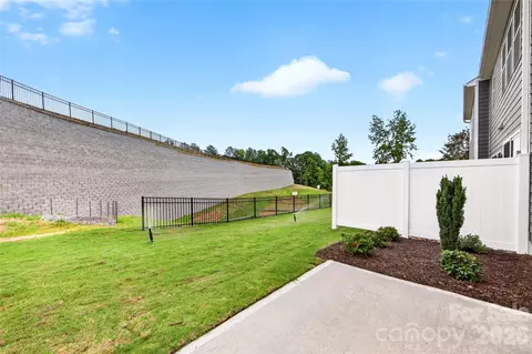 Exterior - 606 Webster Ln, Cramerton, NC 28032 photo 2 of 2