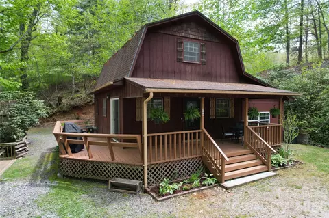 244 Grindstone Knob Rd, Whittier, NC 28789
