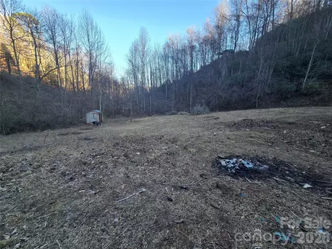 321 Mount Keys Dr, Bryson City, NC 28713