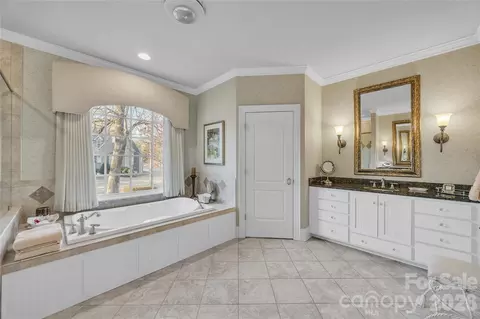 Bath - 8 N Road Cir, Salisbury, NC 28144 photo 4 of 6