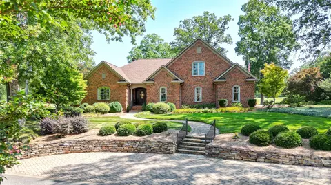 8 N Road Cir, Salisbury, NC 28144