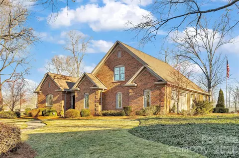8 N Road Cir, Salisbury, NC 28144