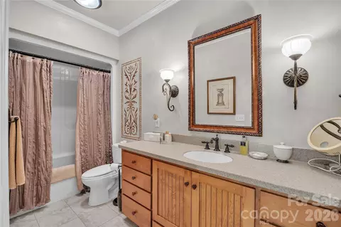 Bath - 8 N Road Cir, Salisbury, NC 28144 photo 5 of 6