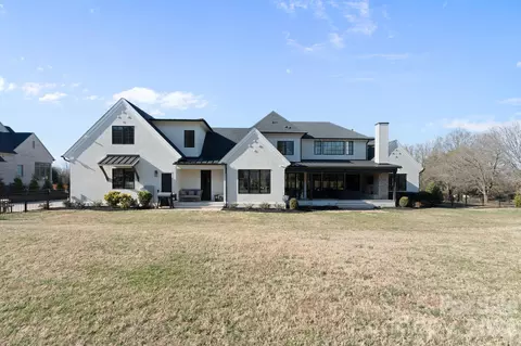 Exterior - 20320 Havenview Dr, Cornelius, NC 28031 photo 5 of 6