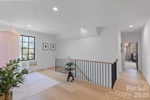 Entry Way - 20320 Havenview Dr, Cornelius, NC 28031 photo 5 of 7