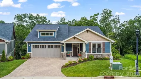 19 Craftsman Overlook Rdg, Arden, NC 28704