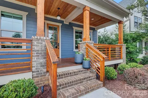 2852 Dorchester Pl, Charlotte, NC 28209