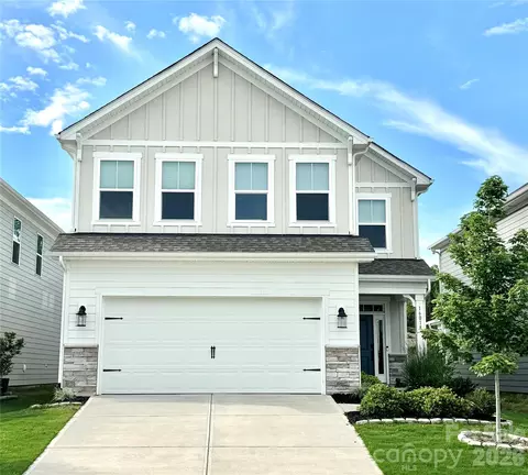 16018 River Tree Ln, Charlotte, NC 28278