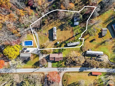 28 Townsend Trl, Brevard, NC 28712