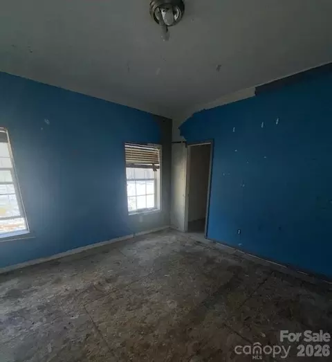 Bedroom - 5 Loop Rd, Candler, NC 28715 photo 1 of 3