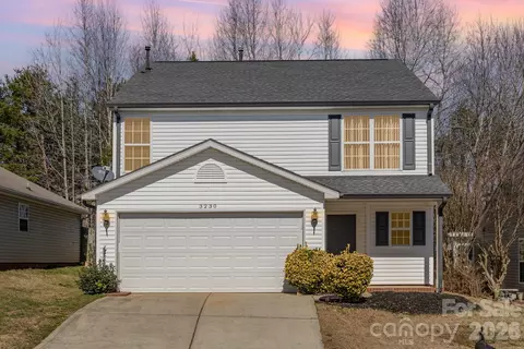 3230 Richway Ct, Charlotte, NC 28216