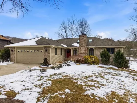 3100 Cove Loop Rd, Hendersonville, NC 28739
