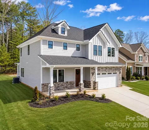 1207 39th Ne Ave NE, Hickory, NC 28601