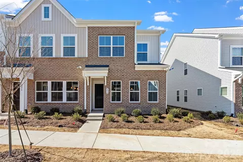 5869 Tuckaseegee 01 Rd #01, Charlotte, NC 28208