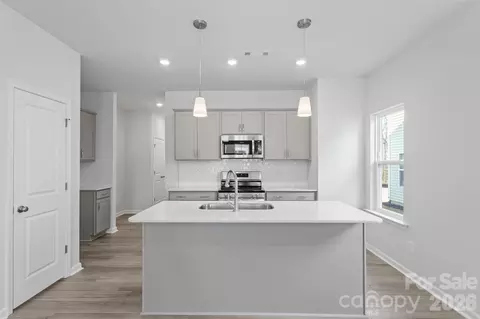 5865 Tuckaseegee 02 Rd #02, Charlotte, NC 28208